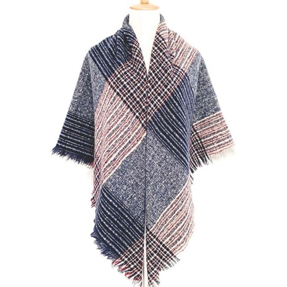 LAST 1! NWT Tartan Plaid Blanket Scarf Wrap Shawl - Picture 2 of 3